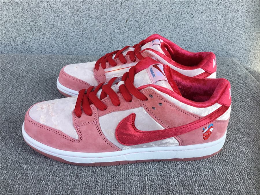 Nike SB Dunk Low Pro — CT2552-800